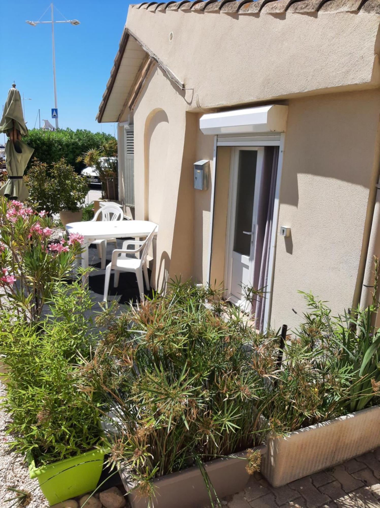 Appartement Meuble Bord De Mer Fos Sur Mer Fos-sur-Mer Exterior foto